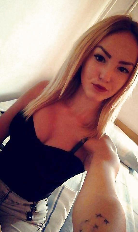 Anushka aus Berlin,Deutschland